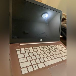 this is a hp stream laptop no scratches no damages it works just fine